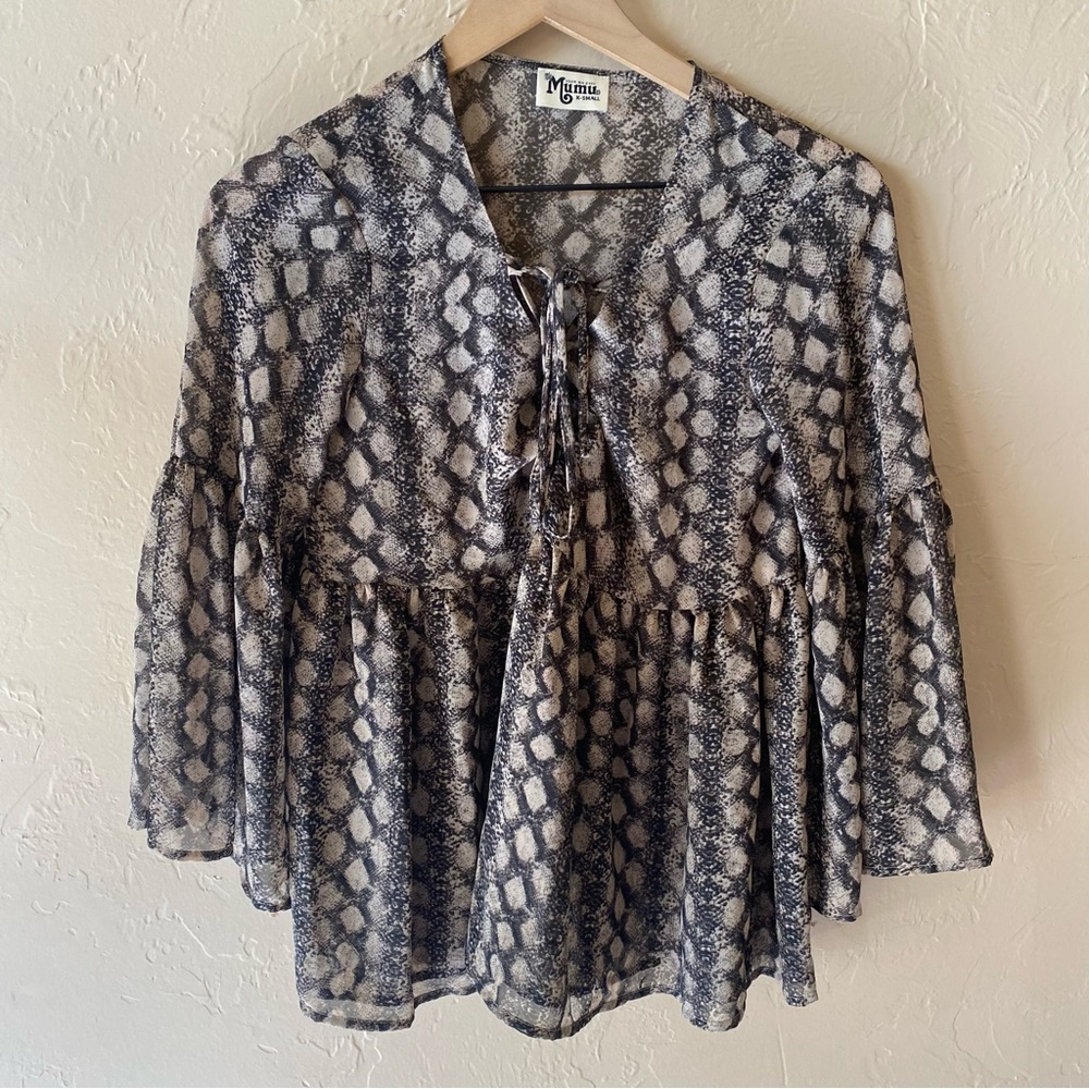SMYMM Show Me Your Mumu Snake-print Gray Cream Babydoll Lace-up Top Blouse XS